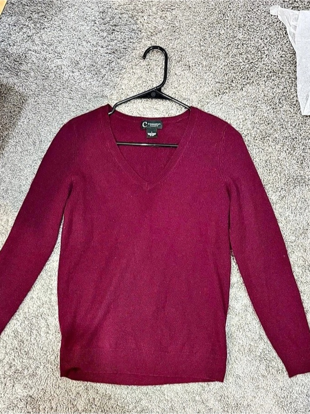 C by Bloomingdale's Cashmere V-Neck Sweater in Purple Like New